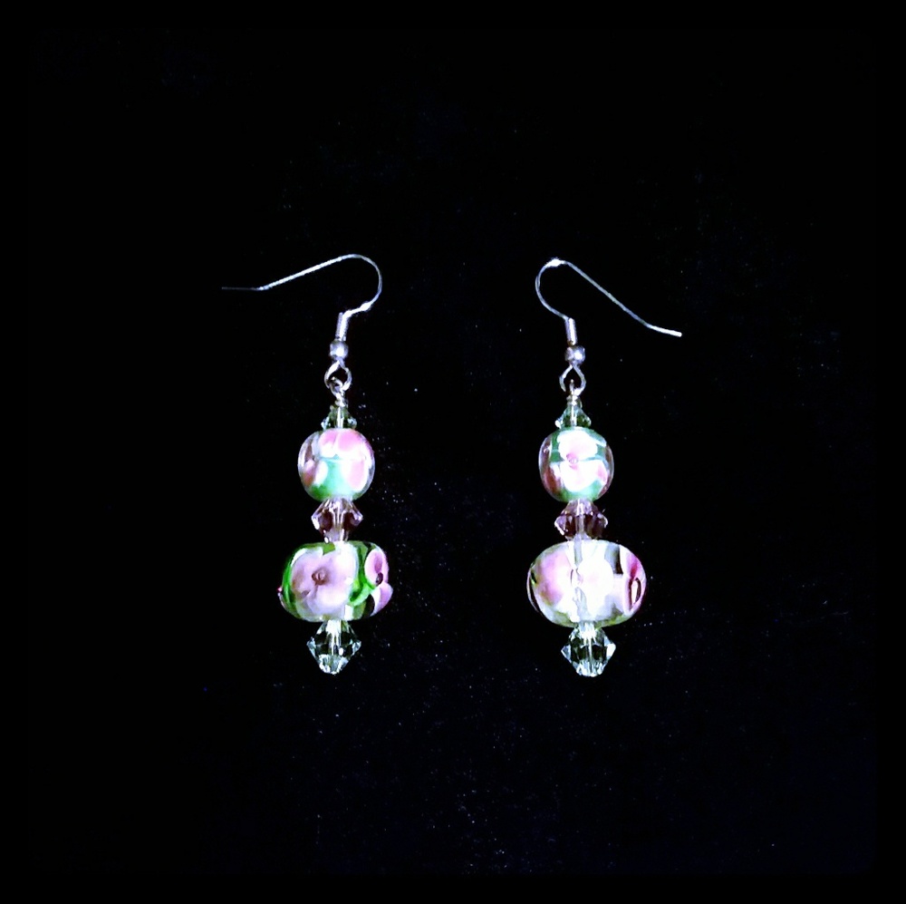 Lavender And Green Flower Earrings💟